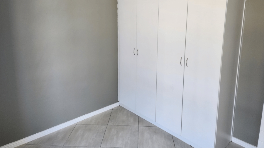 2 Bedroom Property for Sale in Buh Rein Estate Western Cape